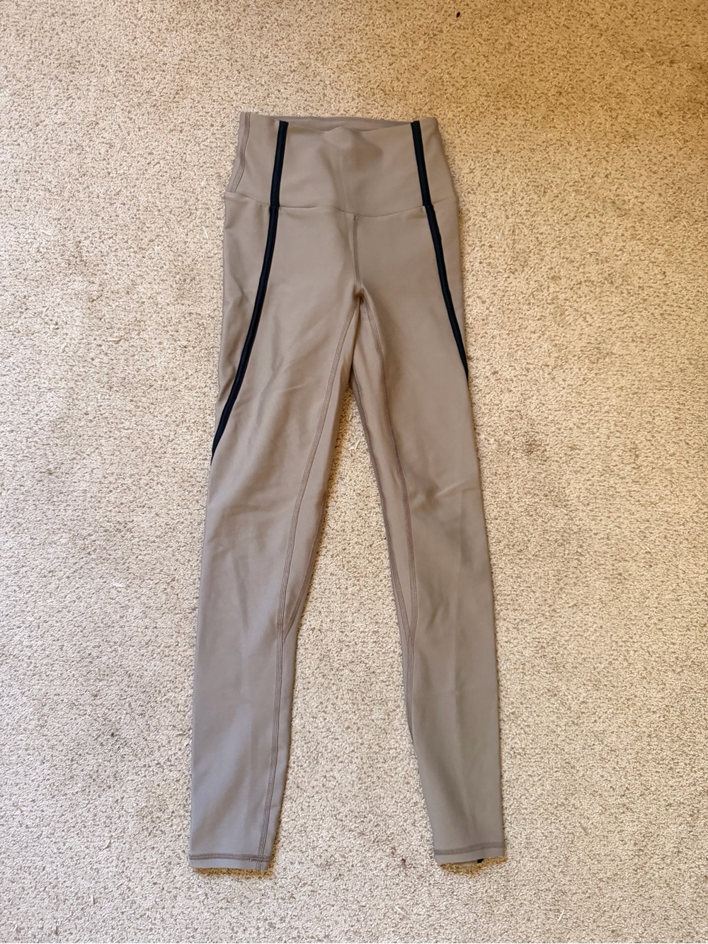 Abercrombie YPB 7/8” Athletic Leggings Taupe Black Trim
